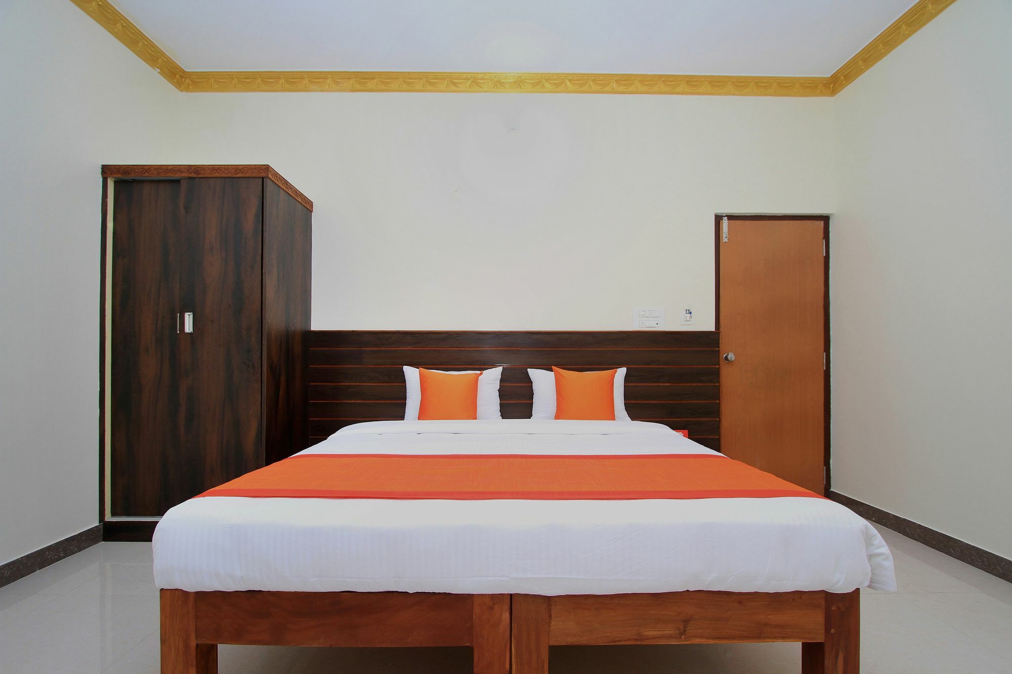 Lee Comfort Kushalnagar Luaran gambar